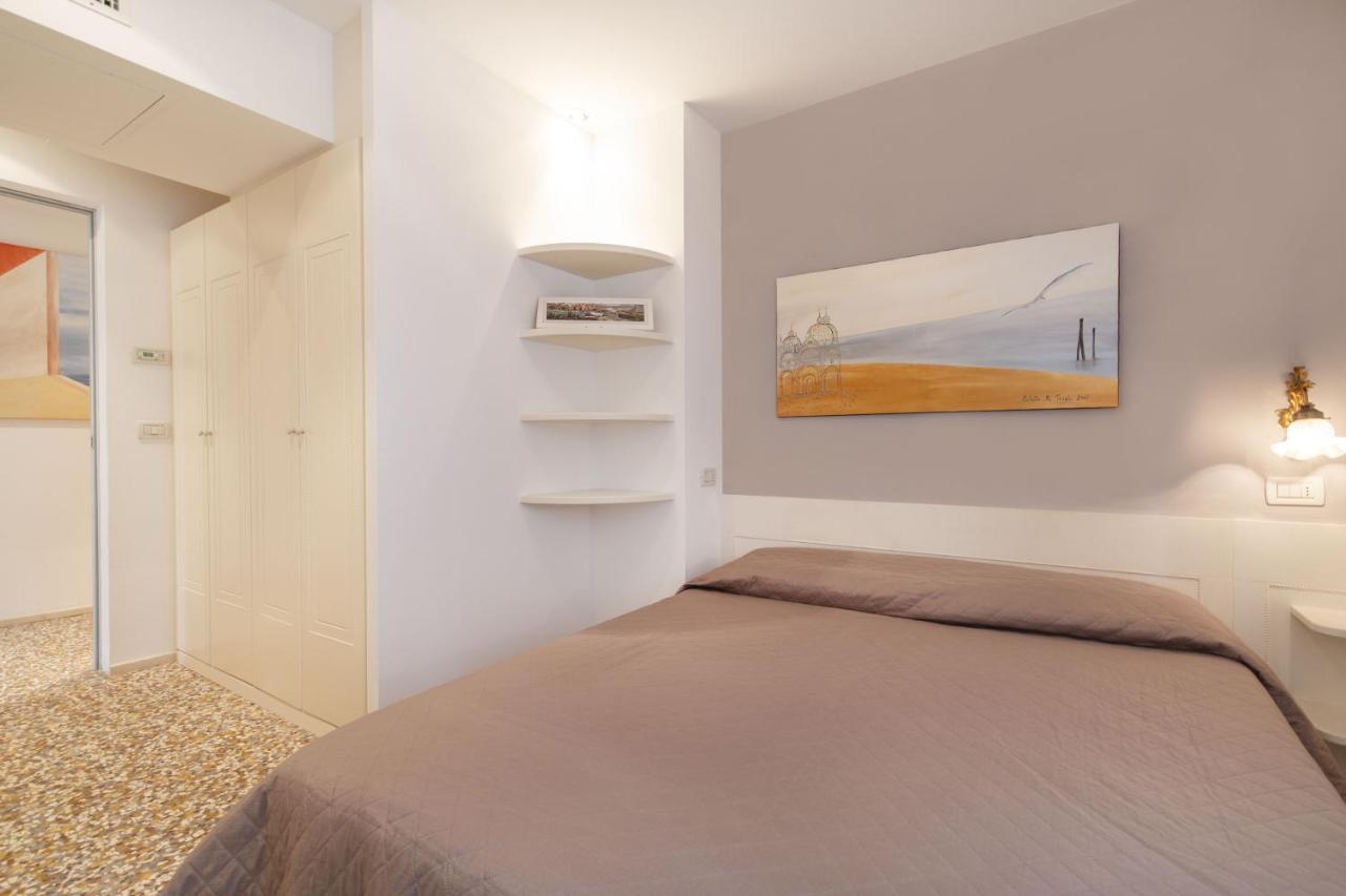 Friari Suite-Luxury Apt. Close To Rialto Bridge Венеция Экстерьер фото
